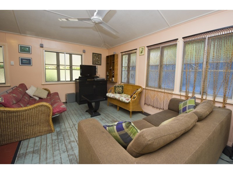 29  Hayles Ave “San Marino House” from $110 p.n, Magnetic Island QLD 4819