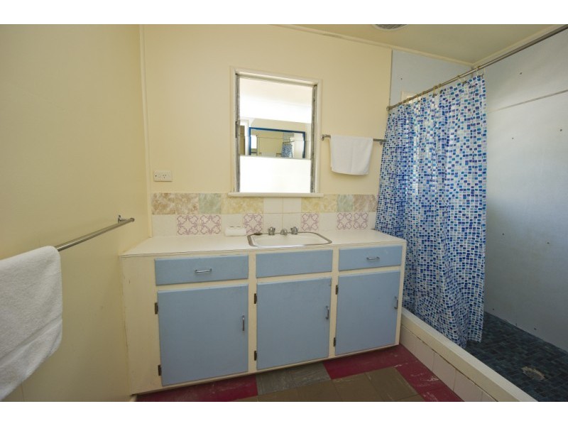 29  Hayles Ave “San Marino House” from $110 p.n, Magnetic Island QLD 4819