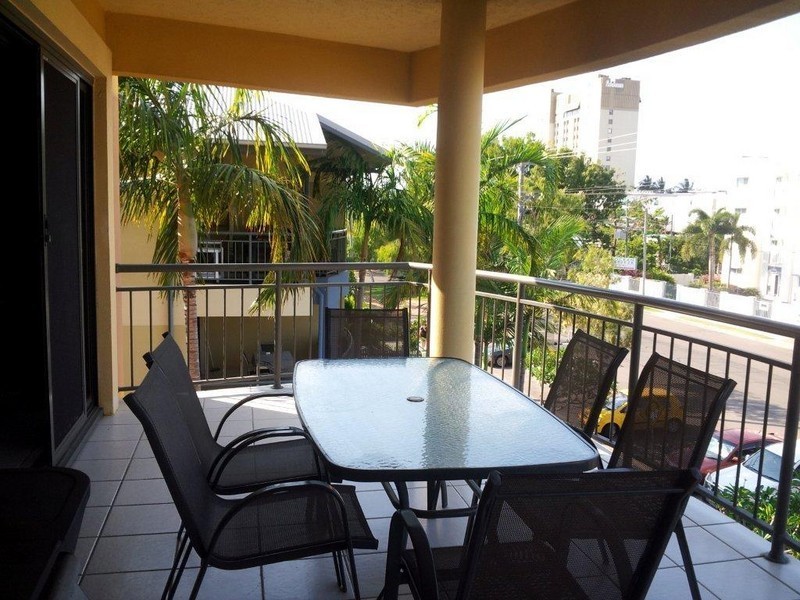 8/56 Mitchell Street, North Ward QLD 4810