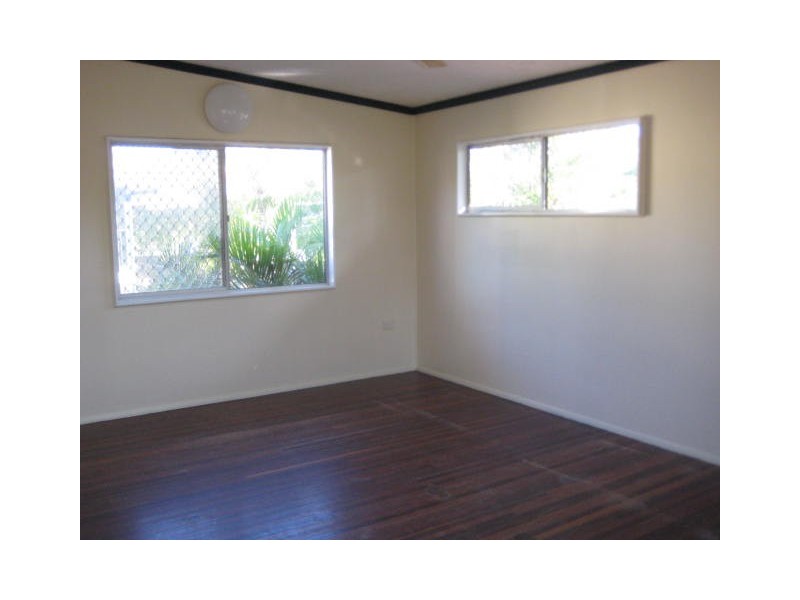 168 Charles Street, Cranbrook QLD 4814