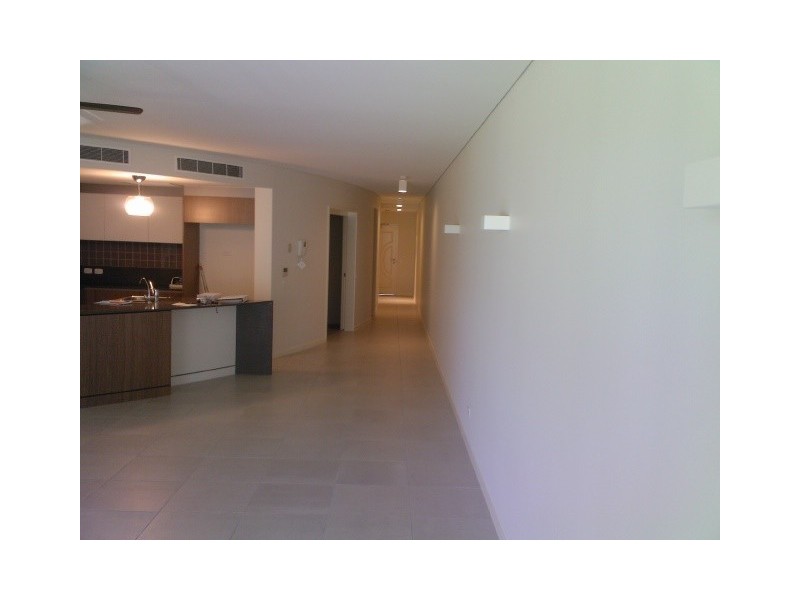 14/98 Mitchell Street, North Ward QLD 4810