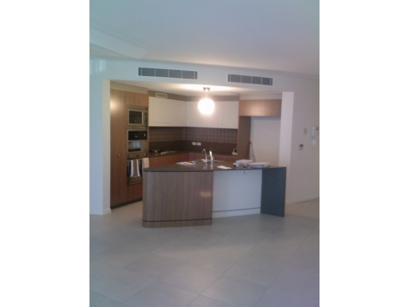 14/98 Mitchell Street, North Ward QLD 4810