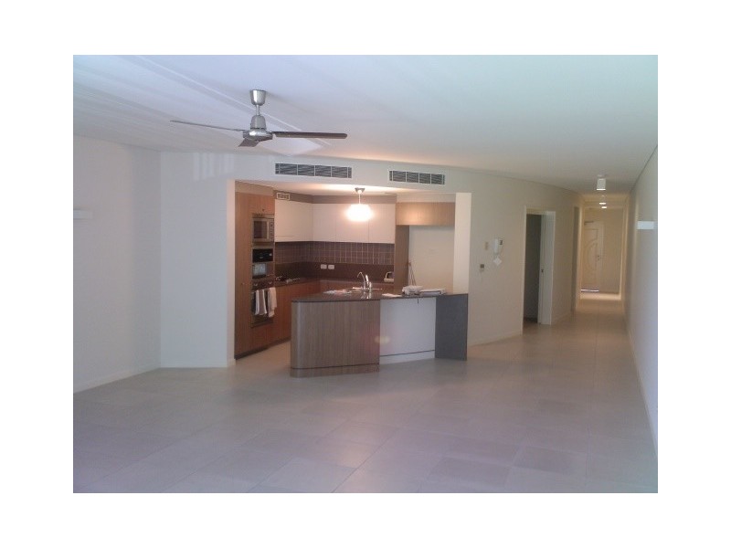 14/98 Mitchell Street, North Ward QLD 4810