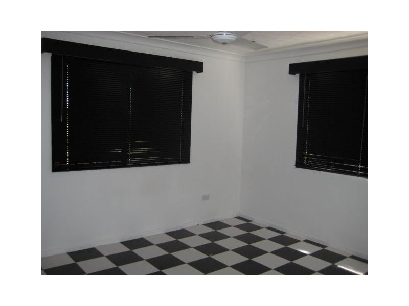 9 Karanya Street, Mount Louisa QLD 4814