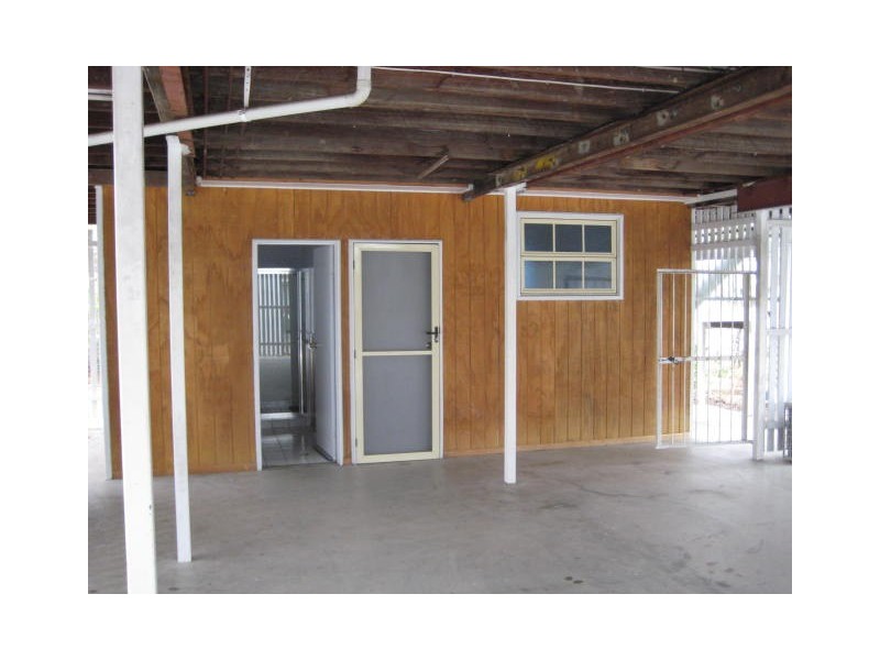 36 Montgomery Street, Townsville West QLD 4810