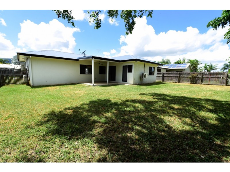 15 Heather Avenue, Rasmussen QLD 4815