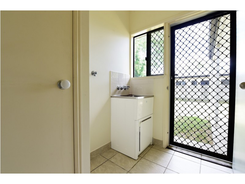 15 Heather Avenue, Rasmussen QLD 4815