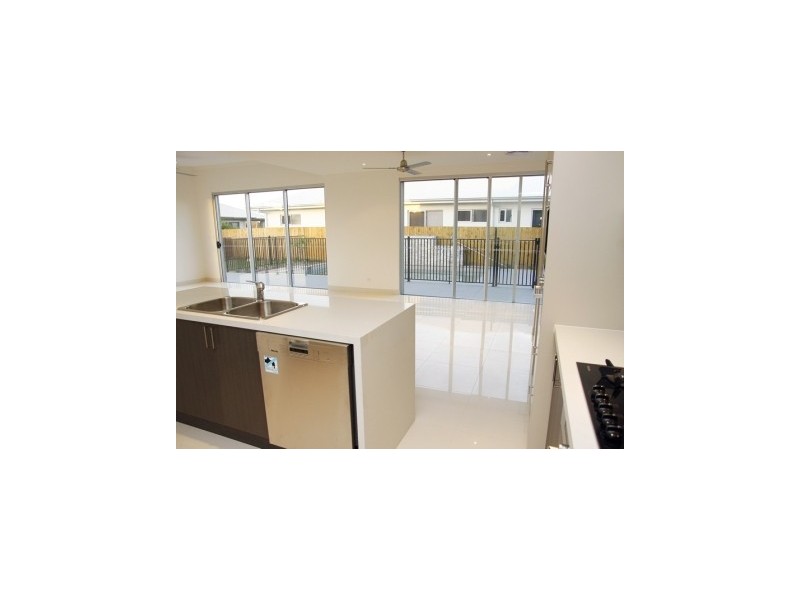 36 Lakeland Boulevard, Idalia QLD 4811