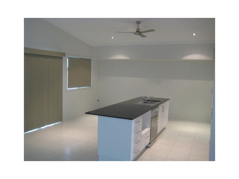 9 Waterstone Terrace, Idalia QLD 4811