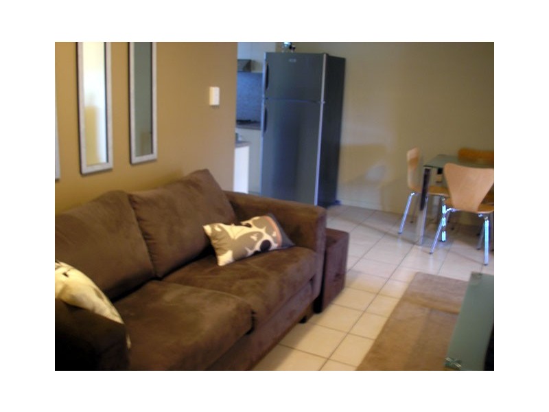 4/42 Cook Street, Townsville QLD 4810