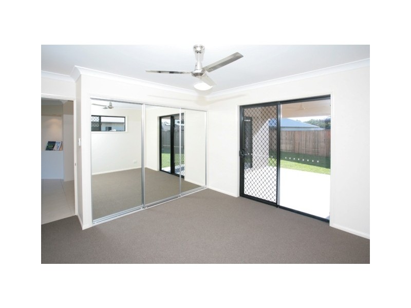 4 Fitzallan Street, Bushland Beach QLD 4818