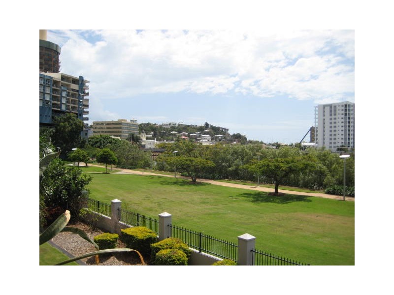18/11-17 Stanley Street, Townsville City QLD 4810