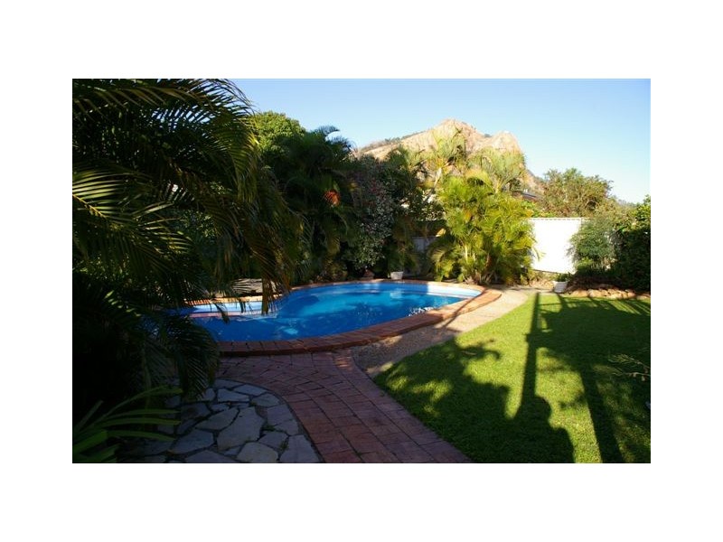 8 Murray Street, Townsville City QLD 4810