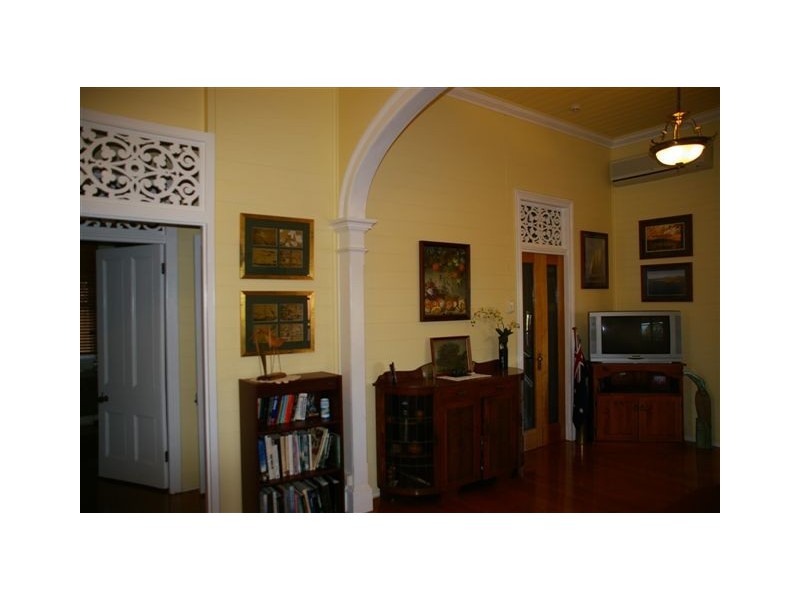 8 Murray Street, Townsville City QLD 4810