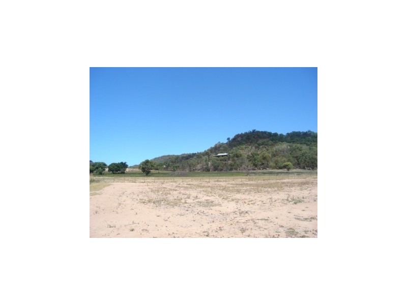 136 Gifford Street HSB, Magnetic Island QLD 4819