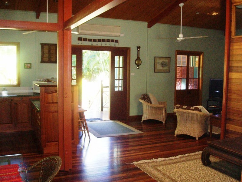 26 Mandalay Ave “Mandalay House”, Magnetic Island QLD 4819