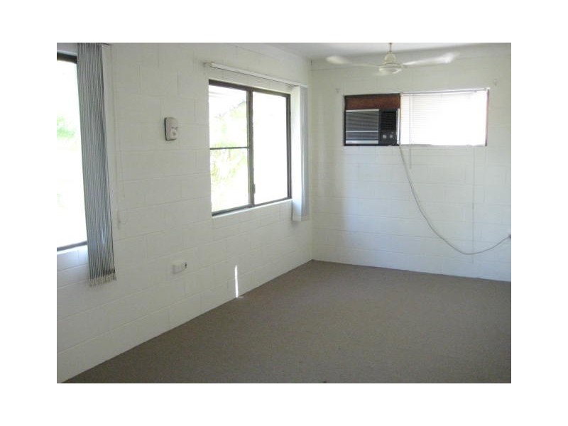 33 Rose Street, North Ward QLD 4810