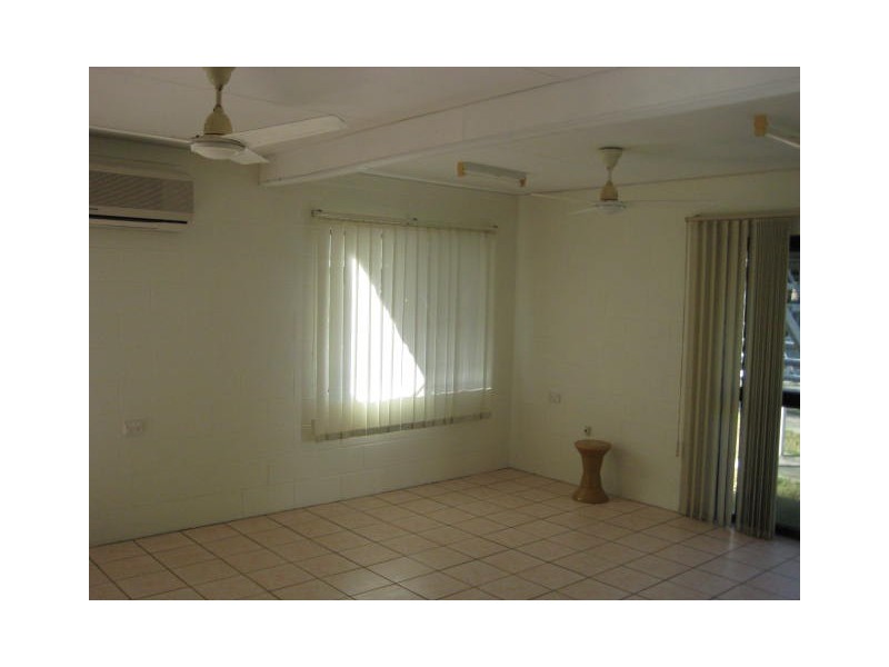 33 Rose Street, North Ward QLD 4810