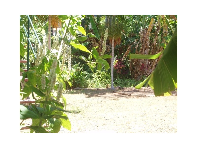 6 Birt Street, Magnetic Island QLD 4819