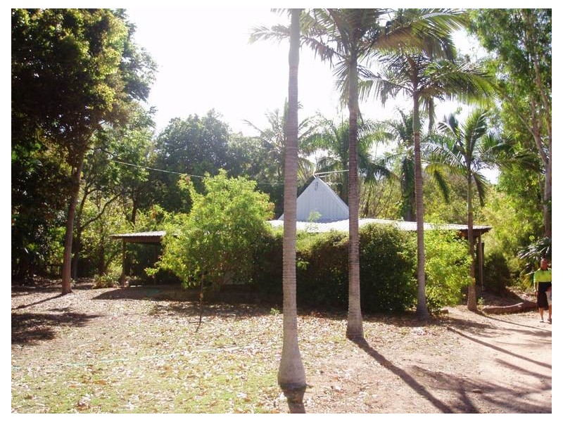 77 Swensen Street, Magnetic Island QLD 4819