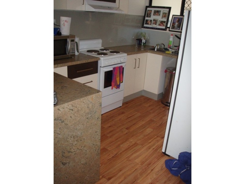 2/42 Leopold Street, Aitkenvale QLD 4814