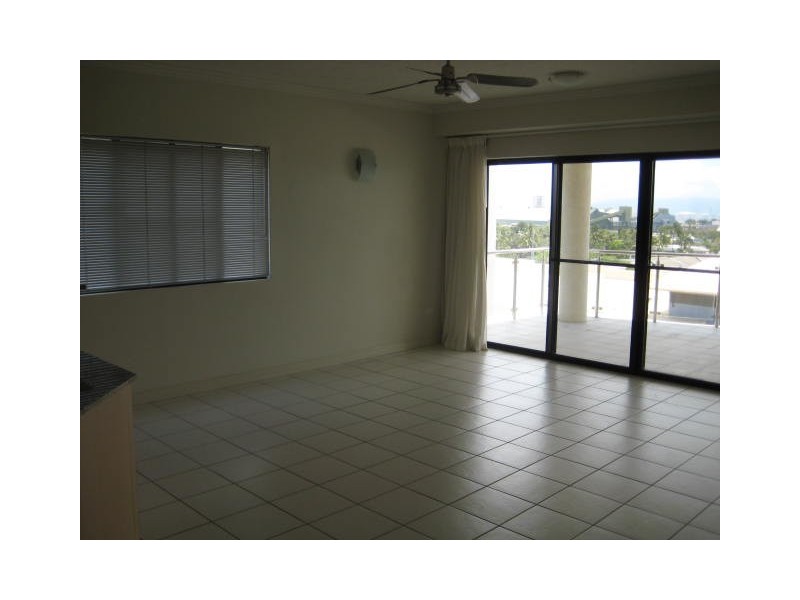 206/3 Melton Terrace, Townsville City QLD 4810