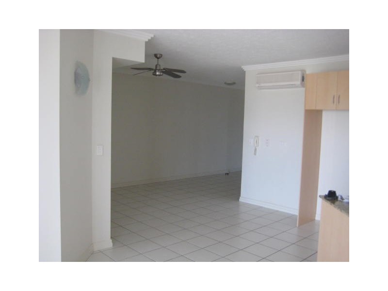 206/3 Melton Terrace, Townsville City QLD 4810