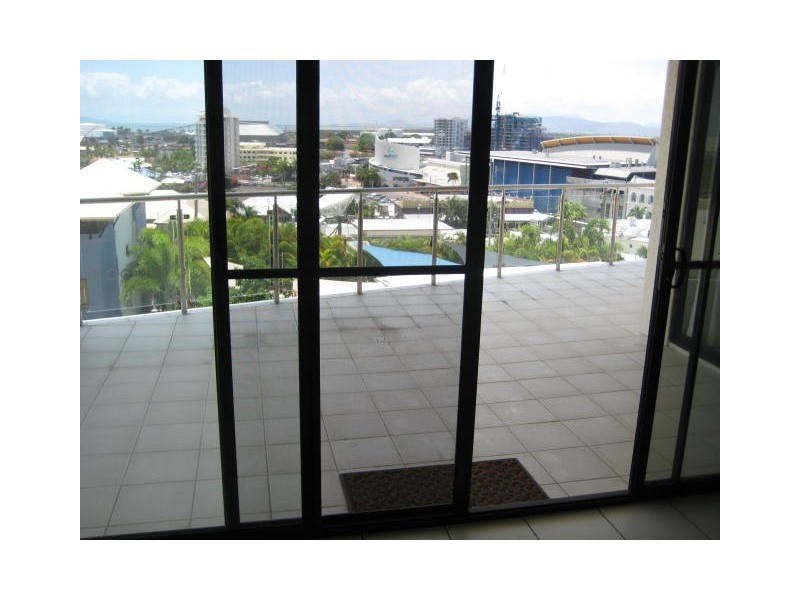 206/3 Melton Terrace, Townsville City QLD 4810