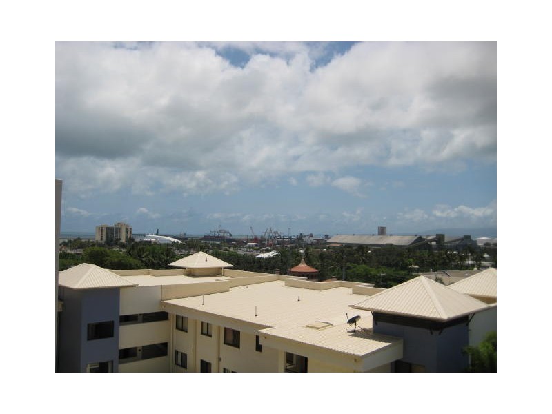206/3 Melton Terrace, Townsville City QLD 4810