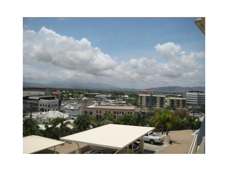 206/3 Melton Terrace, Townsville City QLD 4810