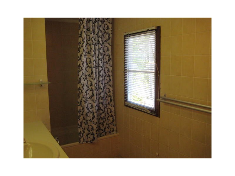 8 Parry Street, Belgian Gardens QLD 4810