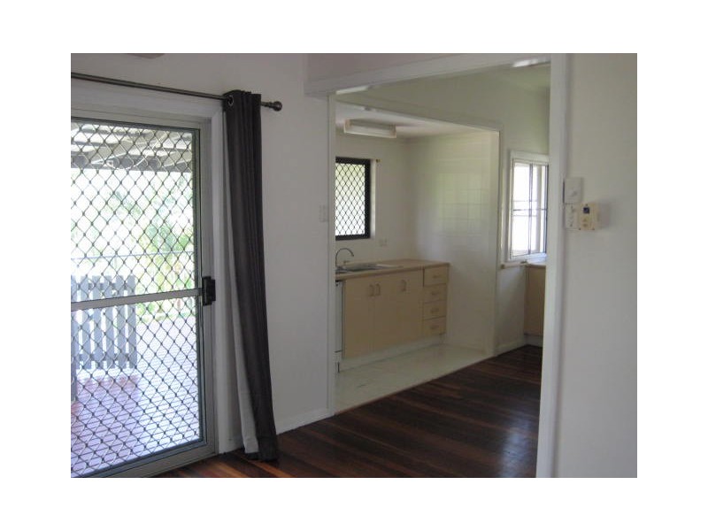 8 Parry Street, Belgian Gardens QLD 4810