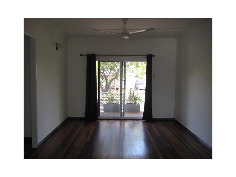 8 Parry Street, Belgian Gardens QLD 4810