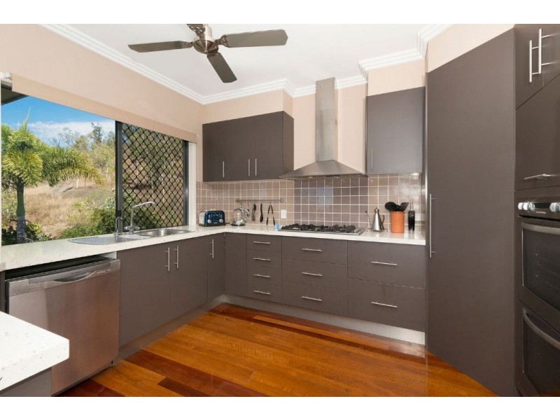 16 Kiandra Place, Mount Louisa QLD 4814