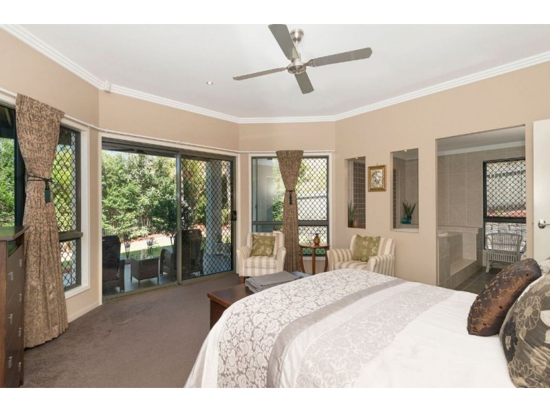 16 Kiandra Place, Mount Louisa QLD 4814