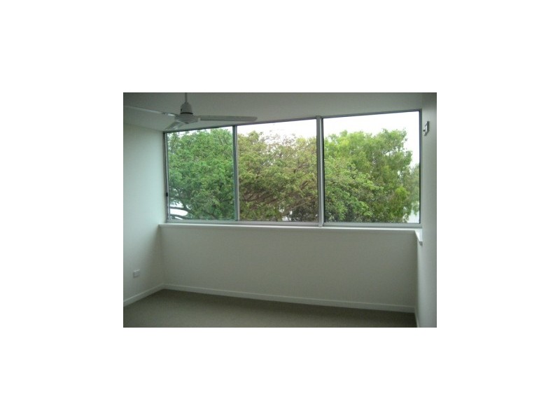 Unit 9 Itara Riverway, Kirwan QLD 4817