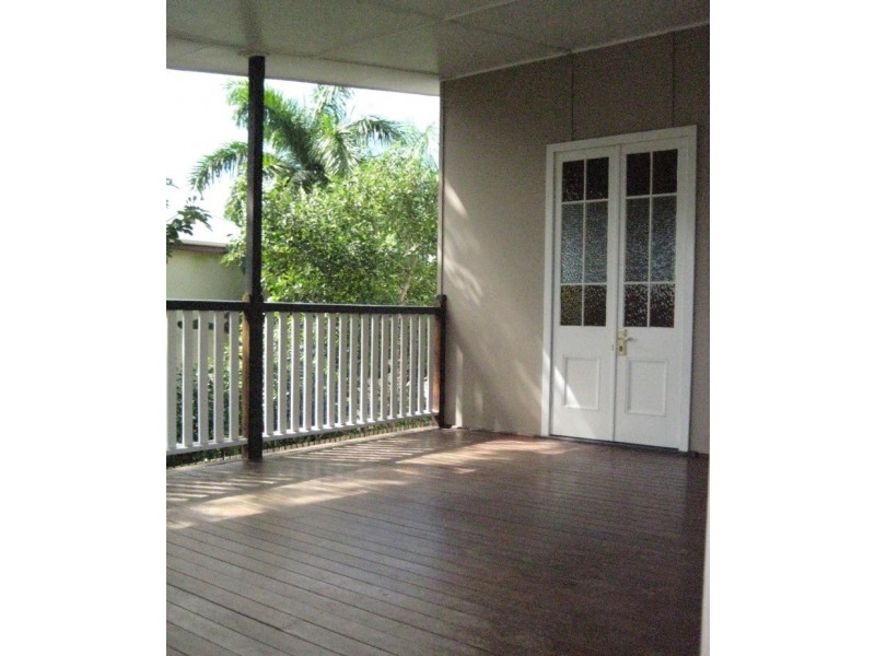 43 Ford Street, Hermit Park QLD 4812