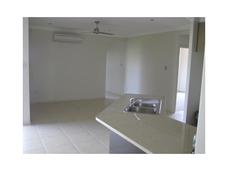 17 Waterstone Terrace, Idalia QLD 4811