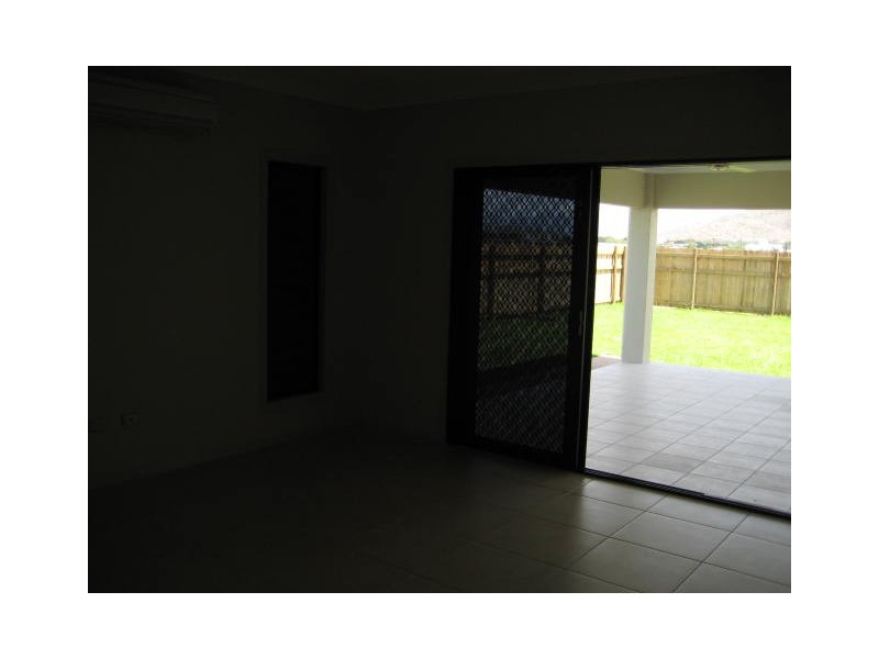 17 Waterstone Terrace, Idalia QLD 4811