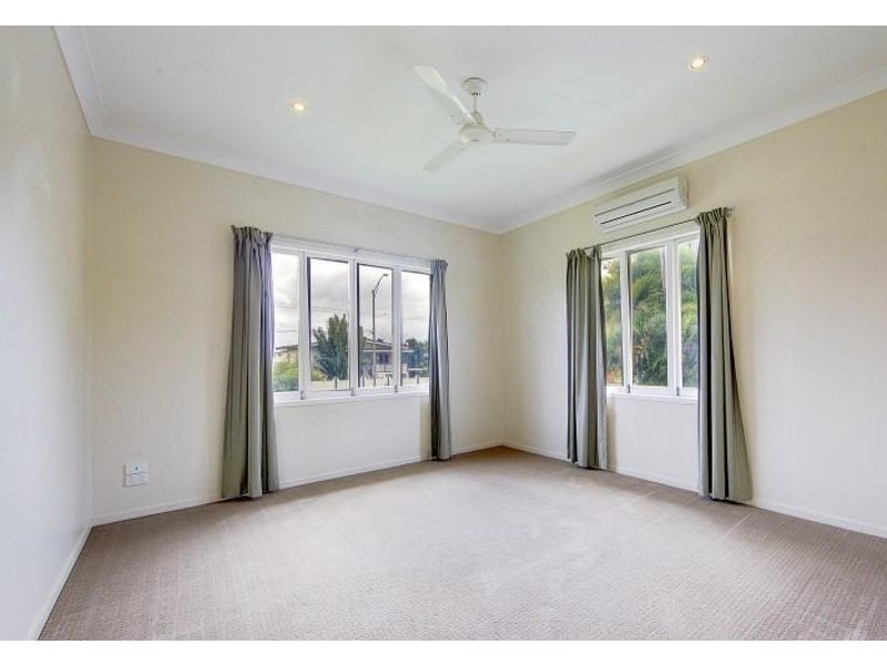 62 Lindsay Street, Rosslea QLD 4812