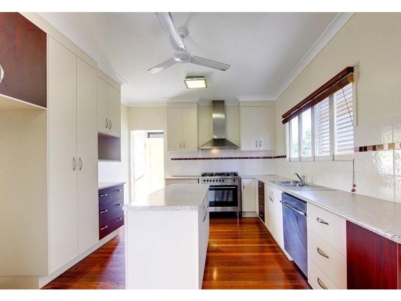 62 Lindsay Street, Rosslea QLD 4812