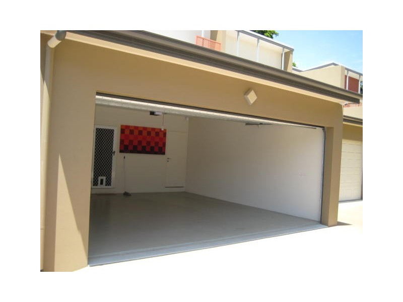 1/30-32 Gregory Street ( Empyrean ), North Ward QLD 4810