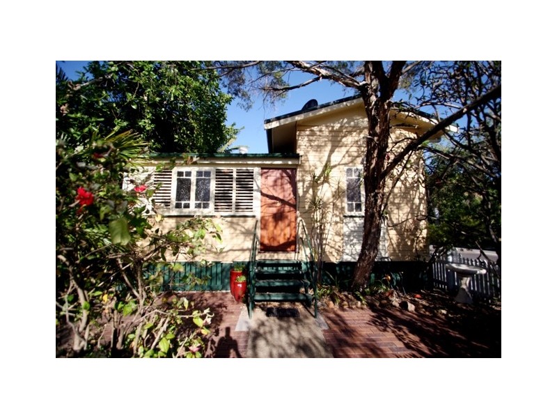 21 Ninth Avenue, Railway Estate QLD 4810