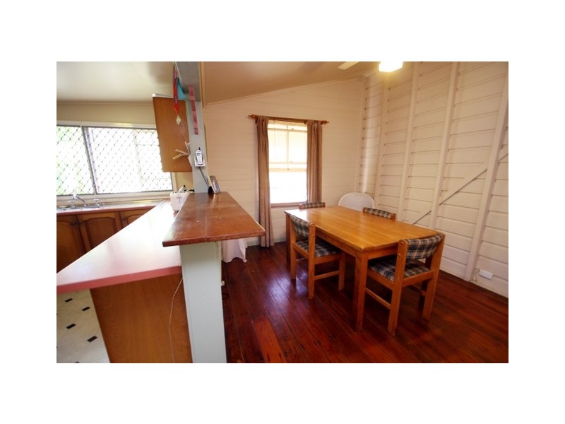 21 Ninth Avenue, Railway Estate QLD 4810