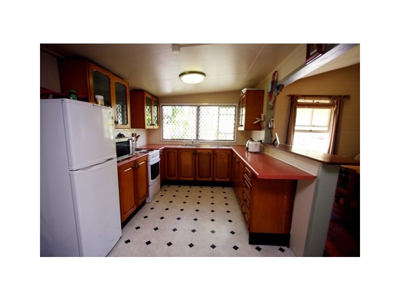 21 Ninth Avenue, Railway Estate QLD 4810