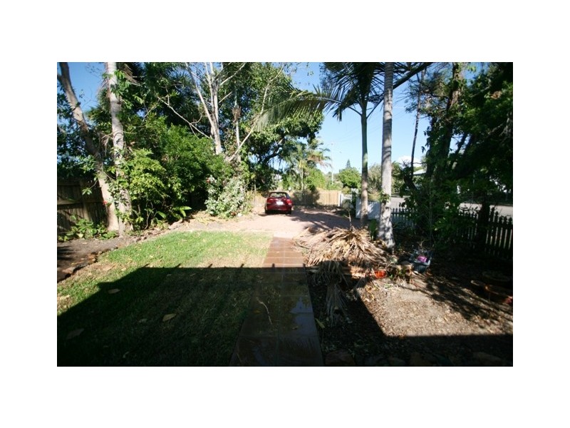 21 Ninth Avenue, Railway Estate QLD 4810