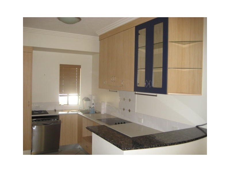 20 / 18-31 Sir Leslie Thiess Drive, Townsville QLD 4810