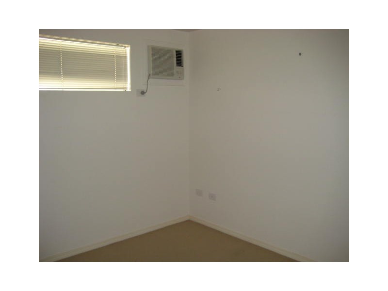 20 / 18-31 Sir Leslie Thiess Drive, Townsville QLD 4810