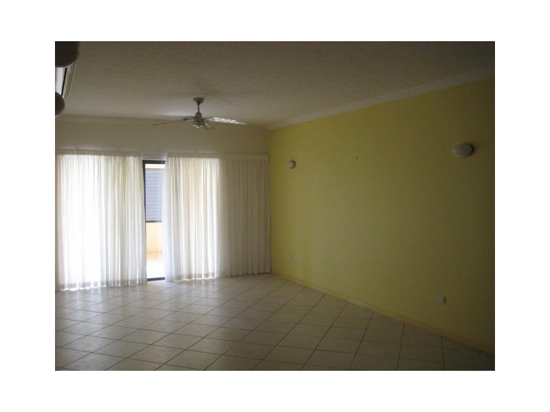 20 / 18-31 Sir Leslie Thiess Drive, Townsville QLD 4810