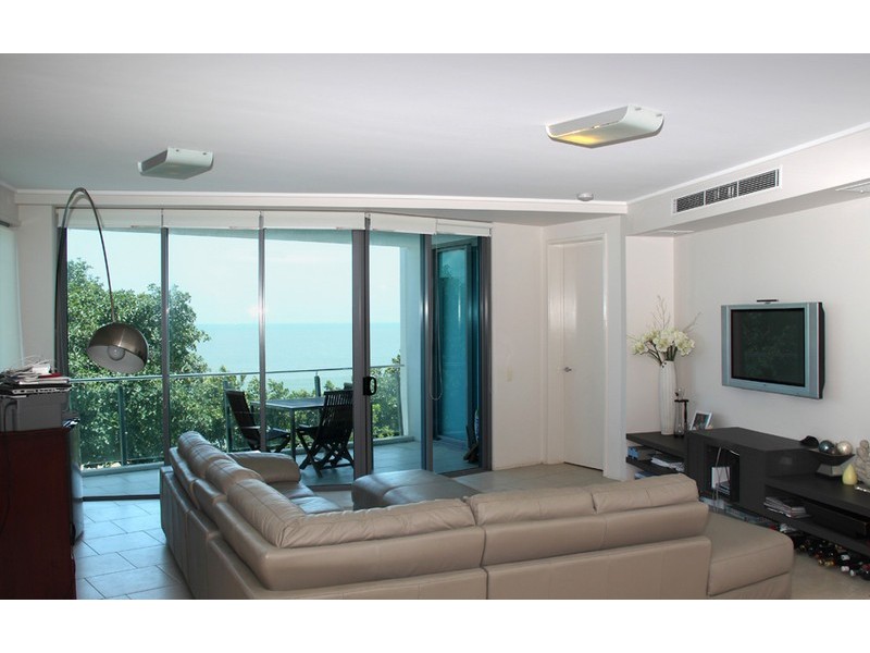 109/72-74 The Strand, North Ward QLD 4810